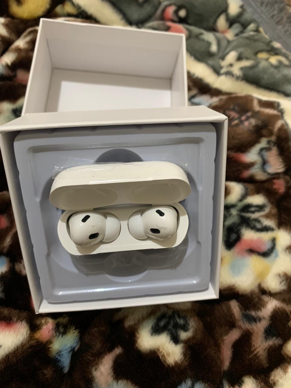 Earbuds pro 2 with ear tips best for calling best for Apple users Pop up menu option